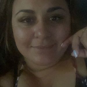 Meet your Posher, Ada